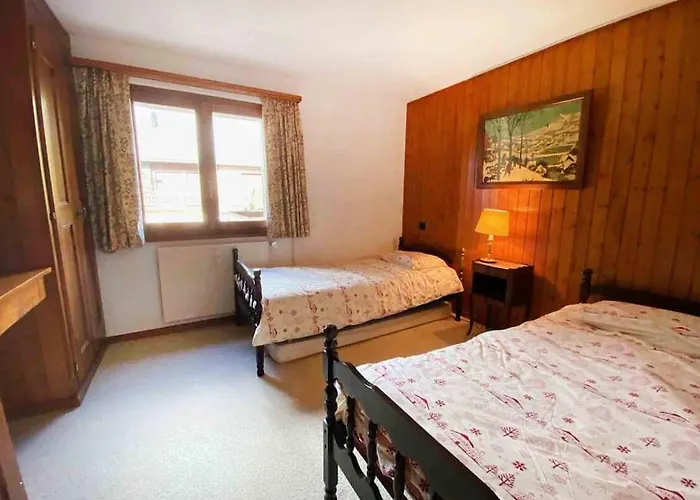 In/out 150 M, 2 , 6 Personnes. Apartment